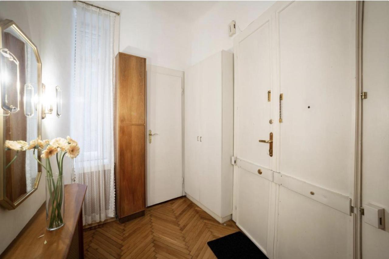 Calm 60m2 Flat Close To Center - Free Parking Apartamento